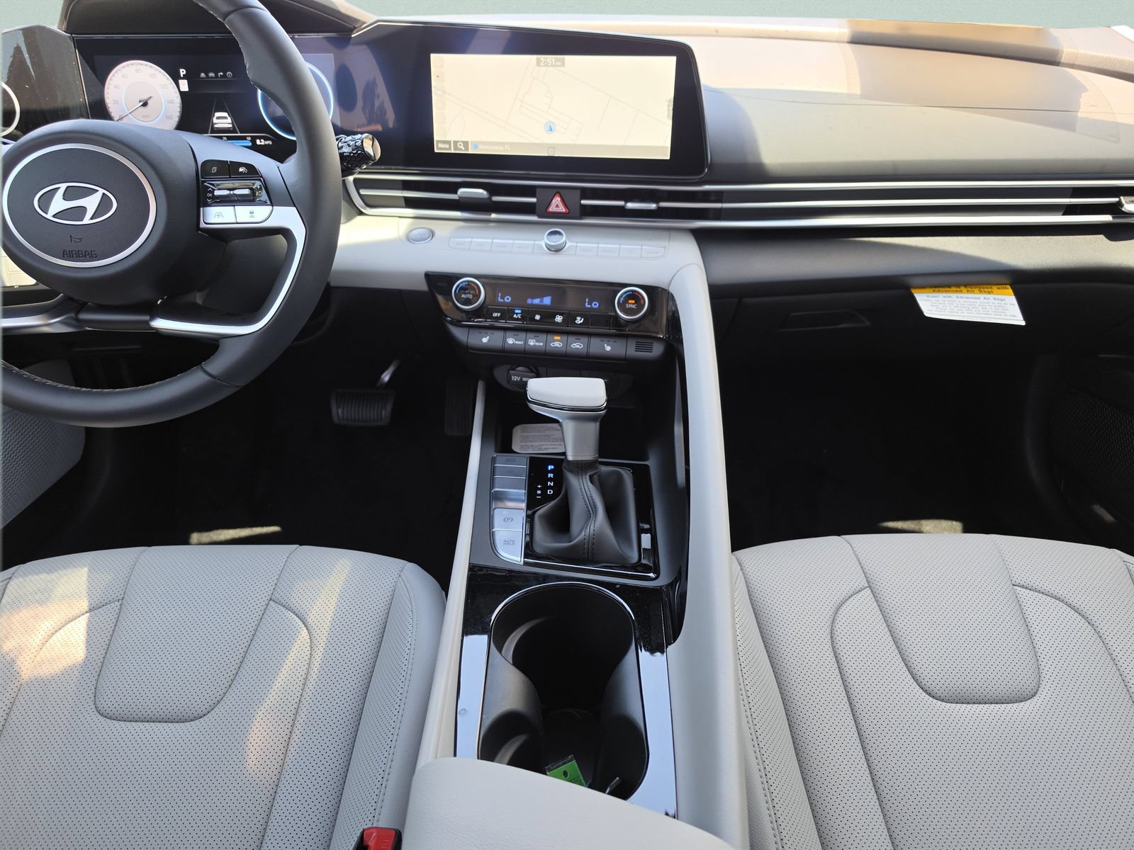 New 2026 Hyundai Elantra Limited FWD image 17