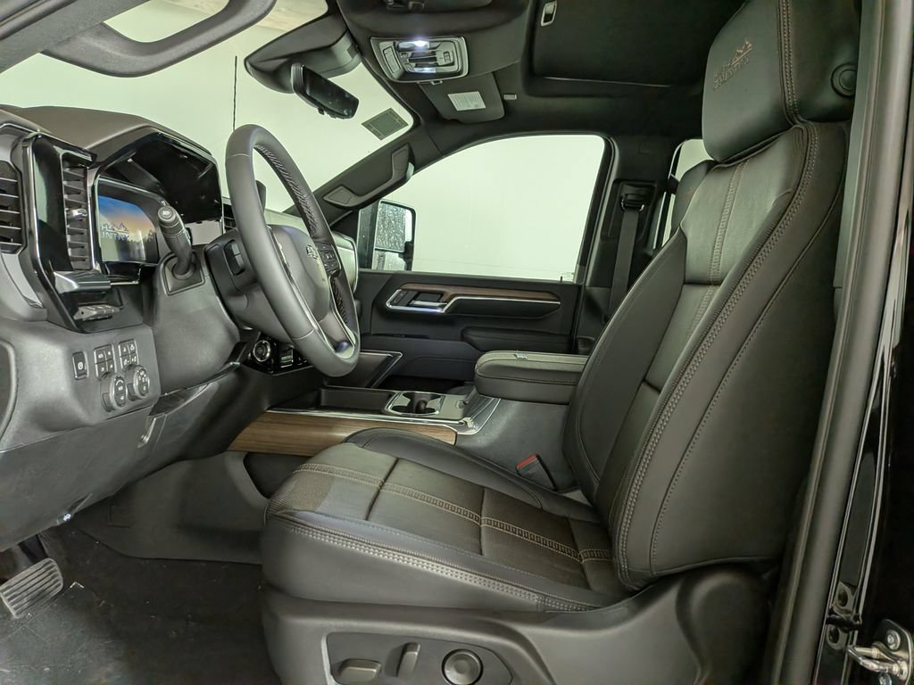New 2026 Chevrolet Silverado 2500 High Country w/ High Country Premium Package AWD/4WD image 14