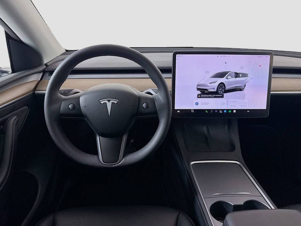 Used 2024 Tesla Model Y Long Range AWD/4WD image 21