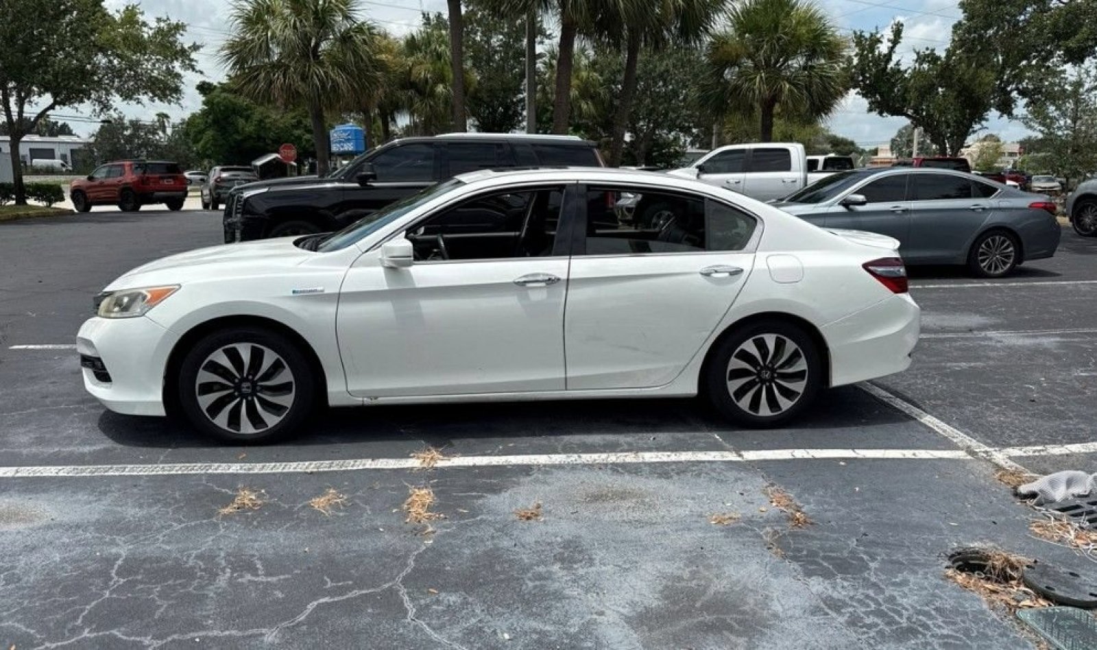 Used 2017 Honda Accord EX-L image 11