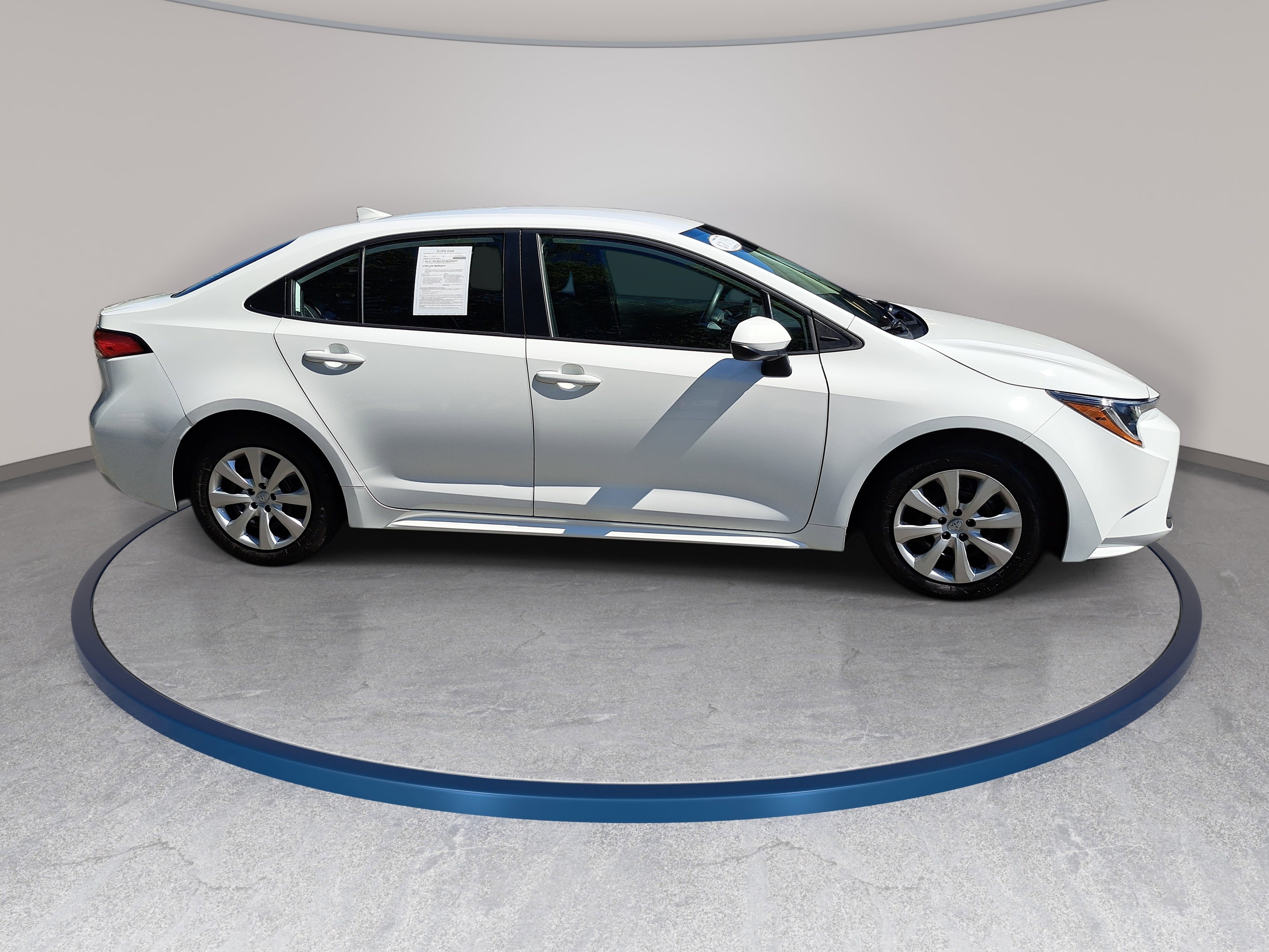 Used 2024 Toyota Corolla LE FWD image 4