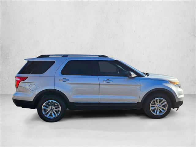 Used 2013 Ford Explorer XLT image 4
