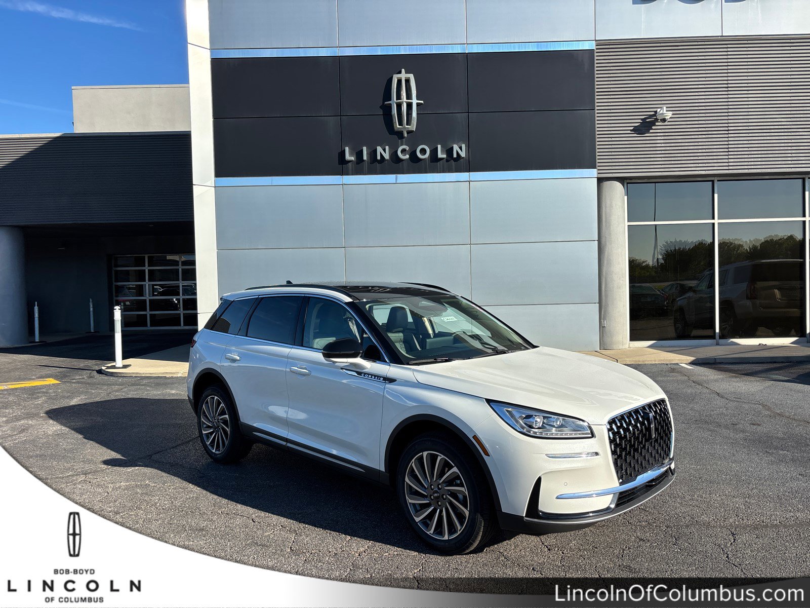 New 2026 Lincoln Corsair Reserve w/ Rear Removable Package Tray