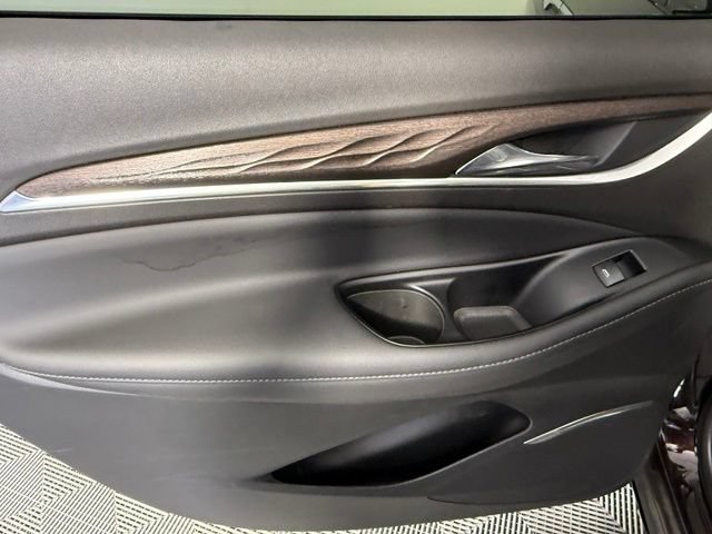 Used 2022 Buick Enclave Avenir FWD image 38