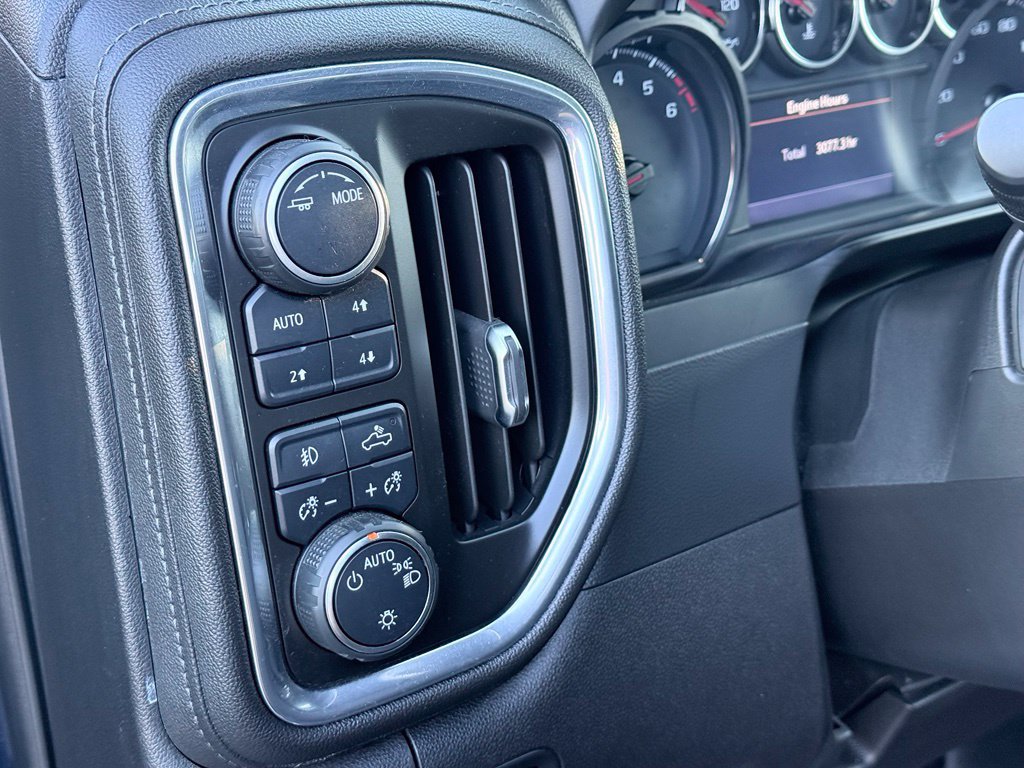 Used 2021 Chevrolet Silverado 1500 LT w/ All Star Edition Plus AWD/4WD image 17