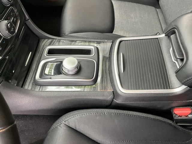 Used 2021 Chrysler 300 Touring w/ Sport Appearance Package image 19