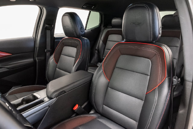 Used 2024 Chevrolet Equinox EV RS FWD image 9