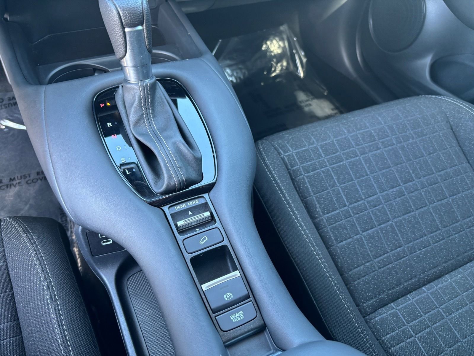 Used 2025 Honda HR-V LX image 26