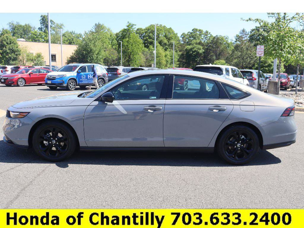 Certified 2025 Honda Accord SE image 4