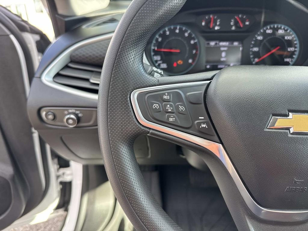 Used 2023 Chevrolet Malibu LS image 23