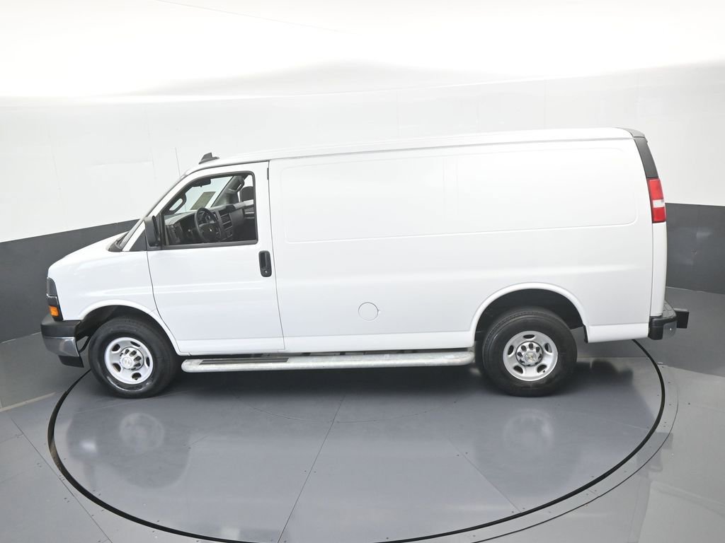 Used 2024 Chevrolet Express 2500 w/ Driver Convenience Package image 40