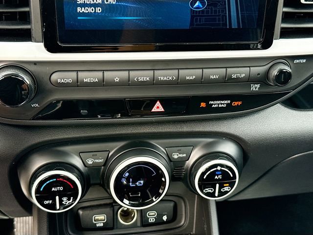 Certified 2024 Hyundai Venue Limited image 15