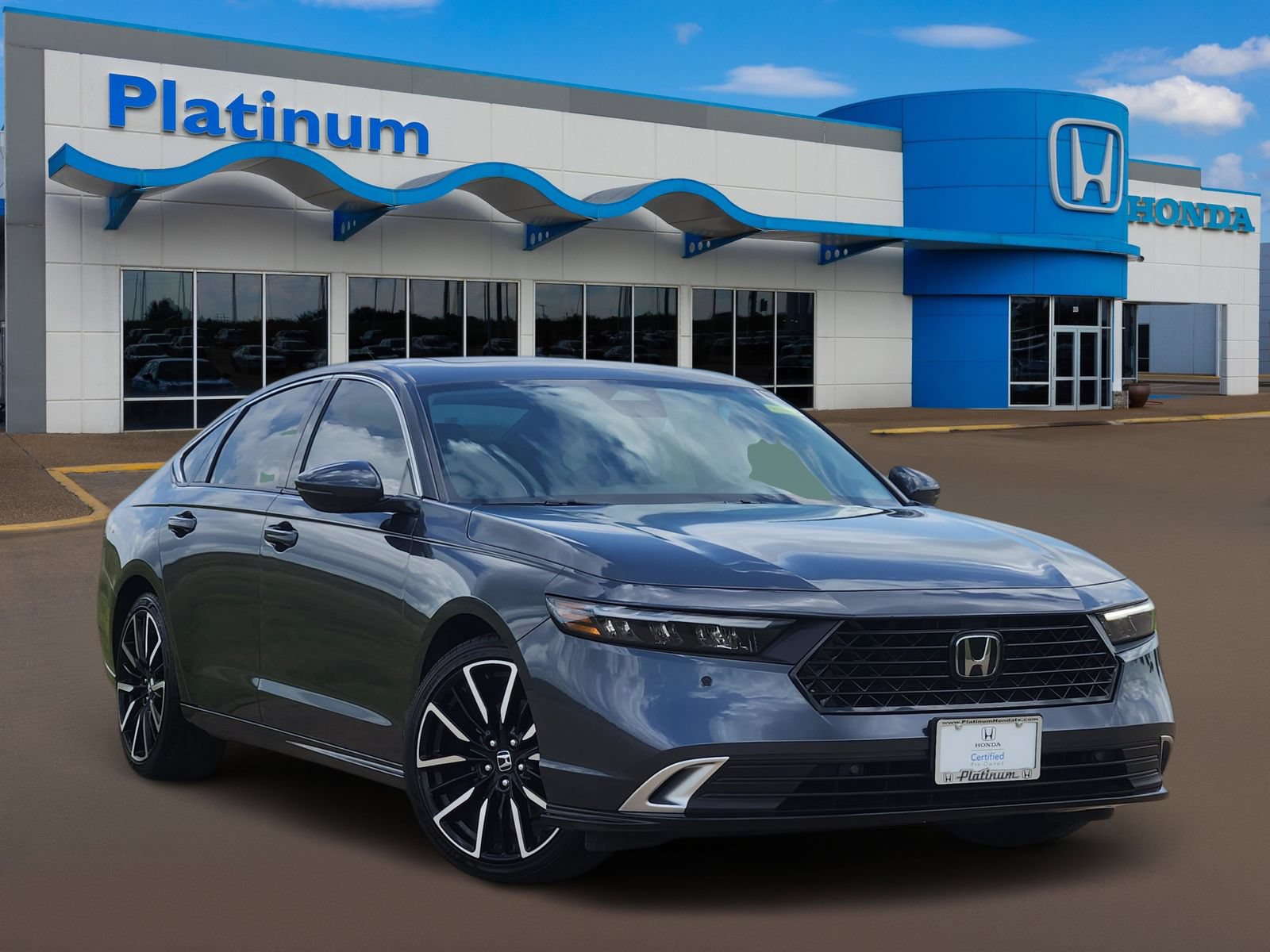 Used 2024 Honda Accord Touring image 1