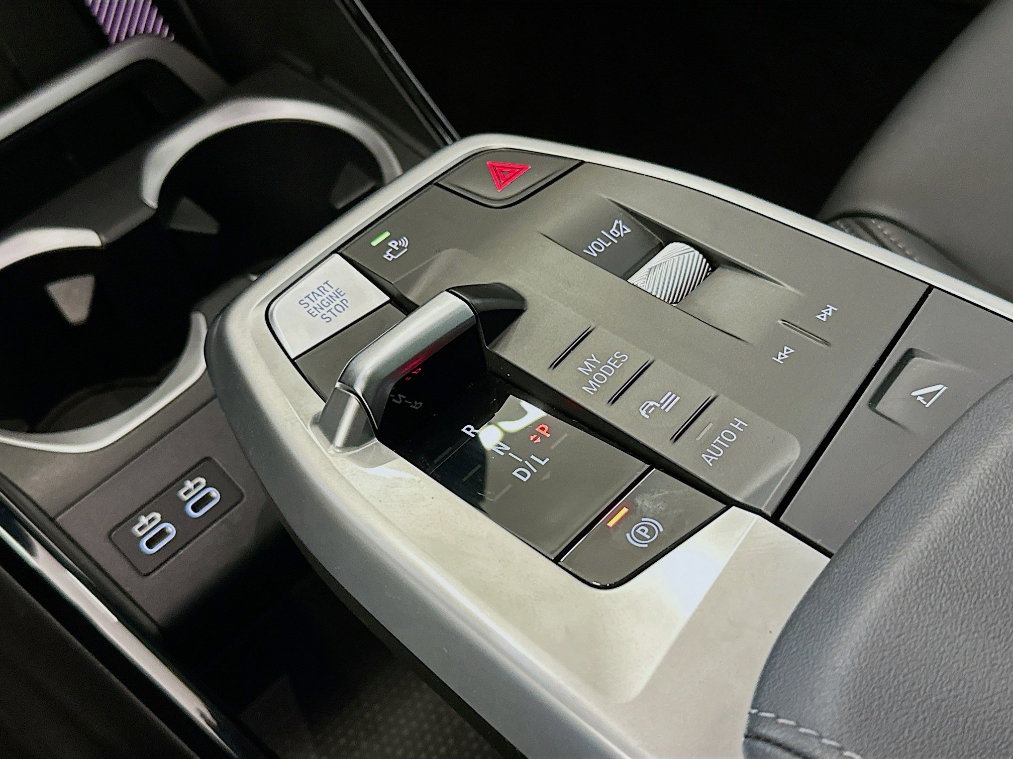 Used 2025 BMW X2 xDrive28i image 25