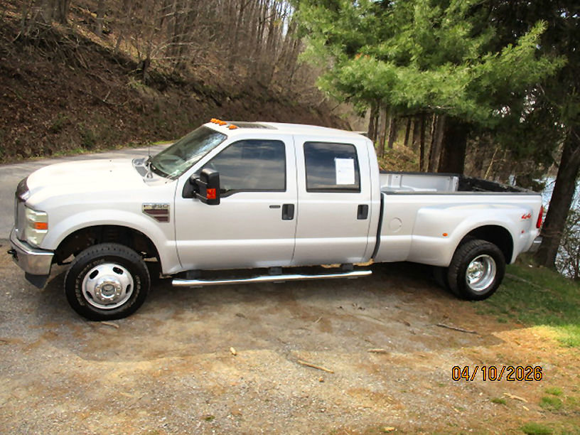 Used 2008 Ford F350 Lariat image 1