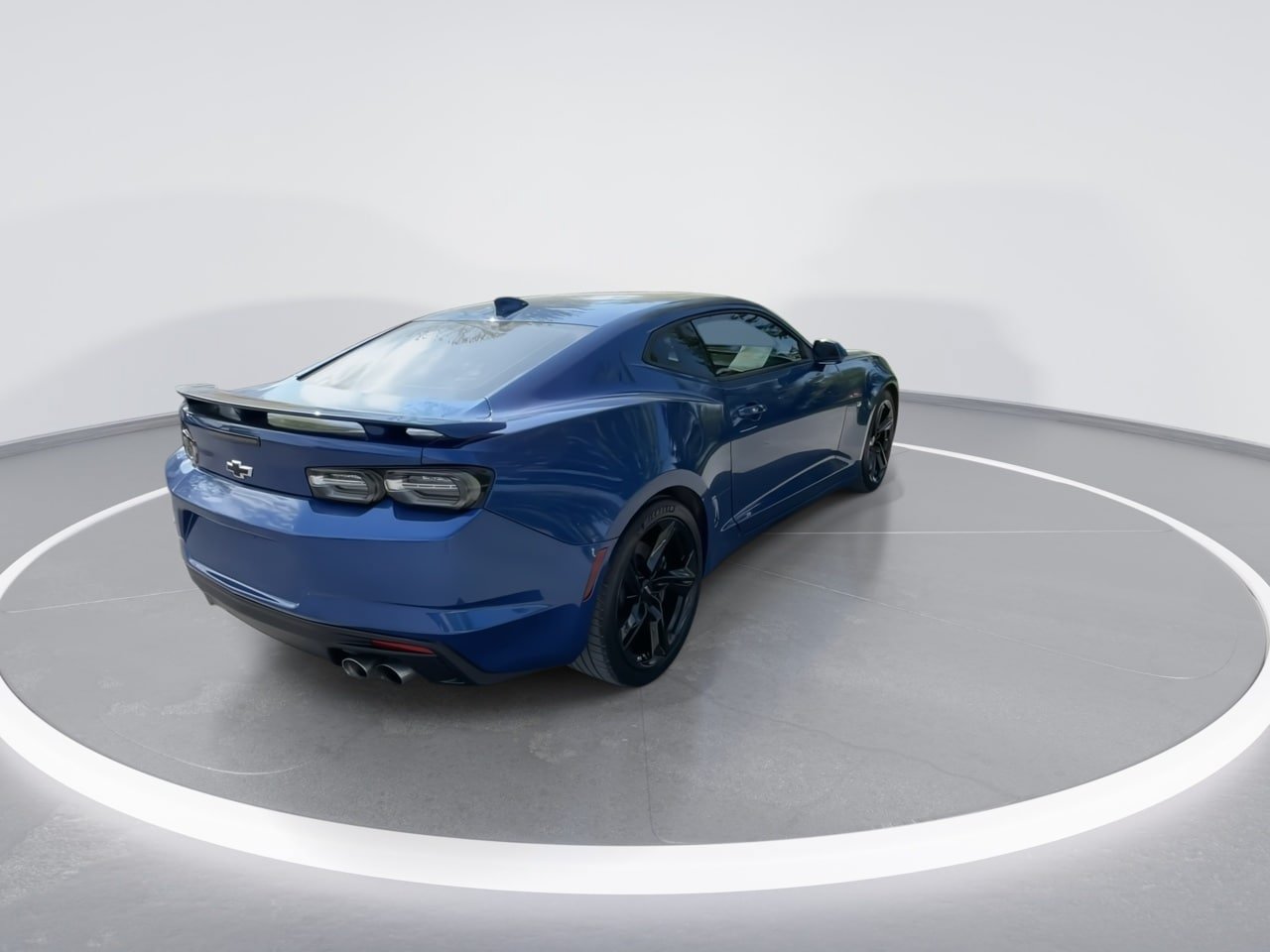 Used 2022 Chevrolet Camaro SS RWD image 18