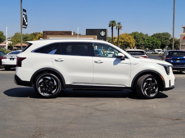 New 2026 Kia Sorento EX FWD image 4