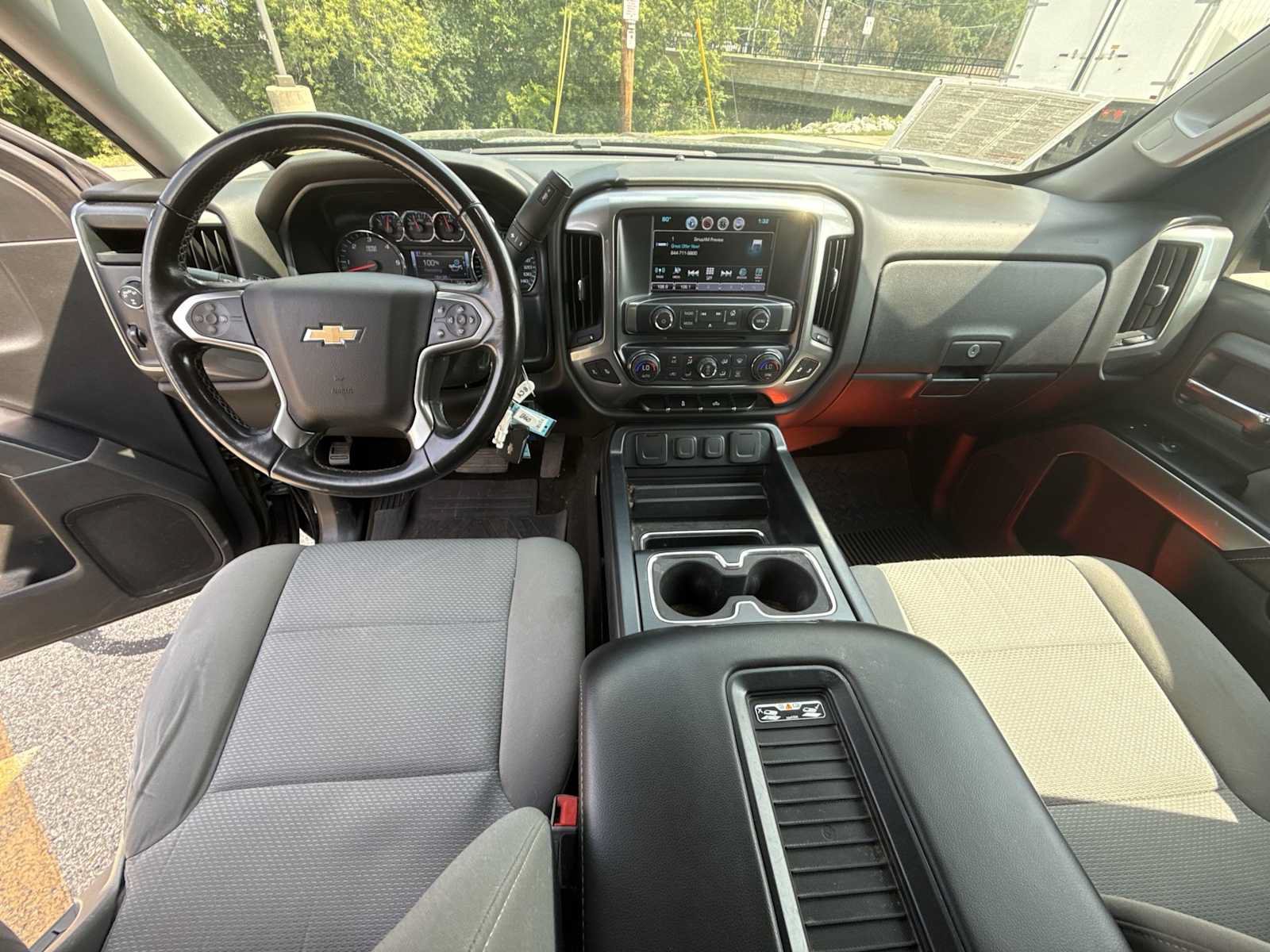 Used 2018 Chevrolet Silverado 1500 LT w/ Texas Edition AWD/4WD image 18
