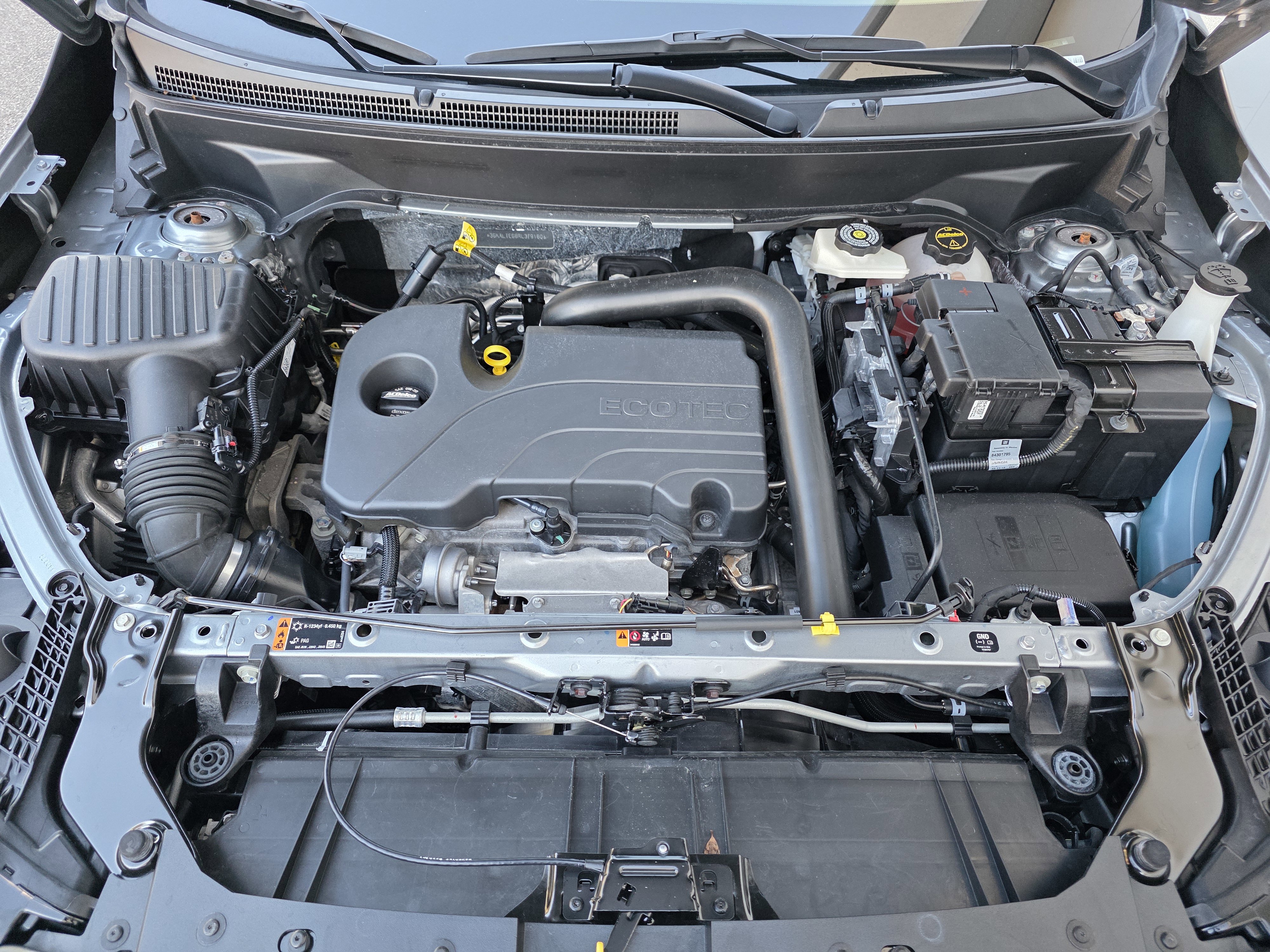 Used 2024 GMC Terrain SLE image 38