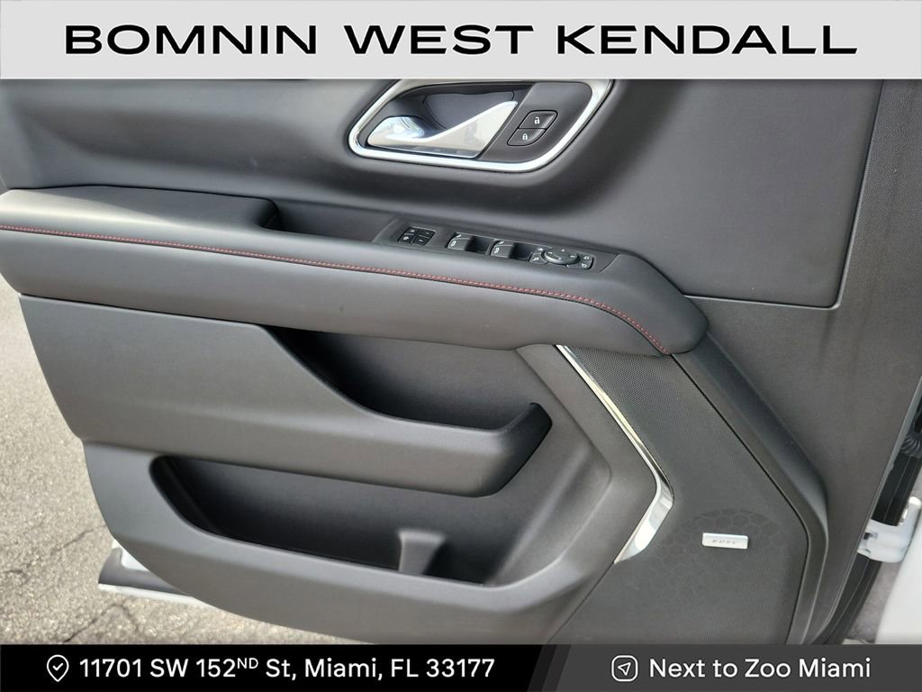 Used 2023 Chevrolet Suburban RST w/ Luxury Package image 26