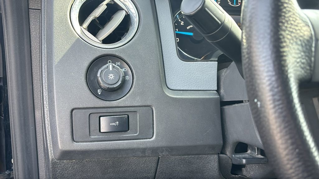 Used 2014 Ford F150 XLT w/ Equipment Group 302A Luxury image 15