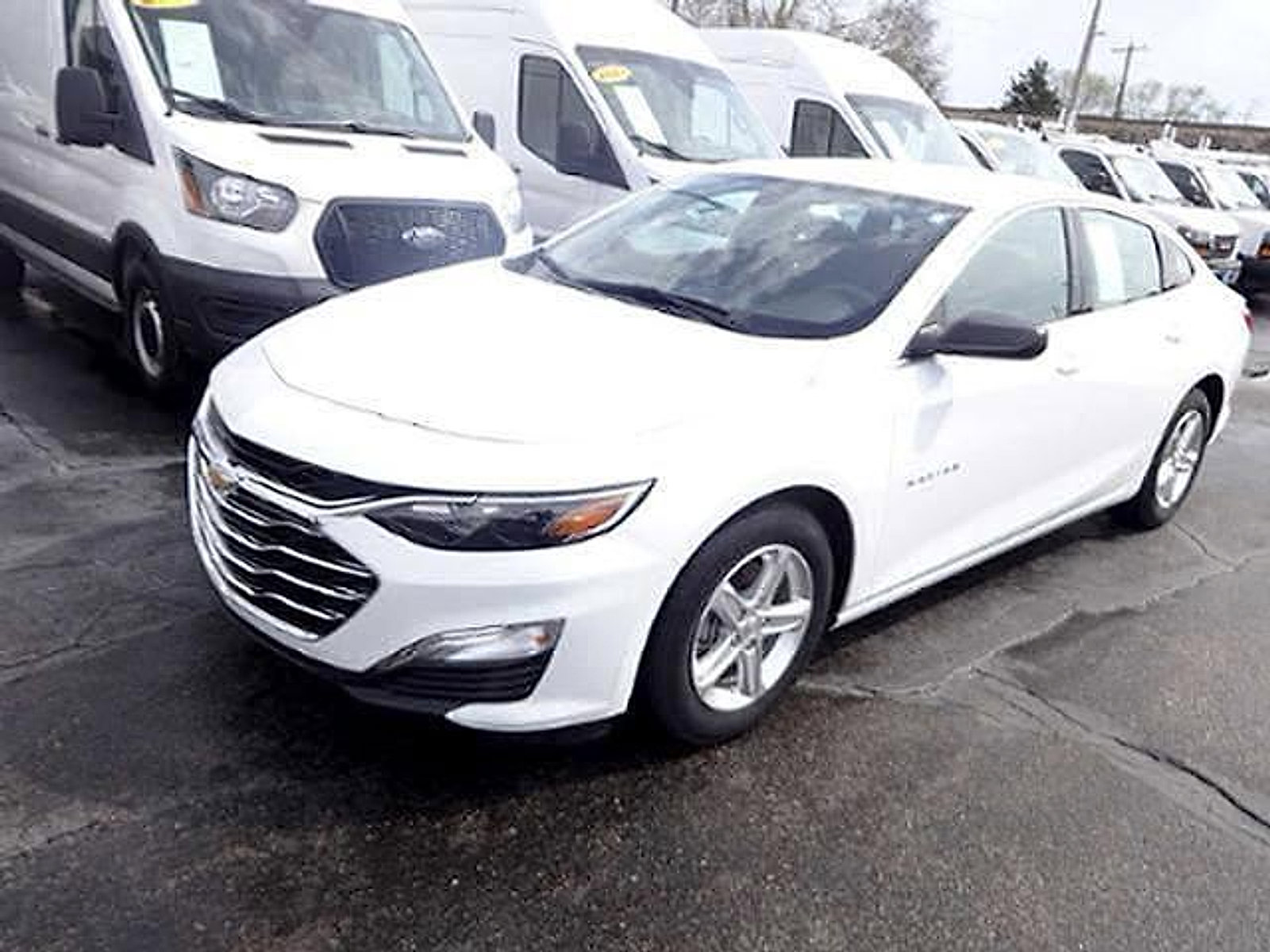 Used 2021 Chevrolet Malibu LS image 3