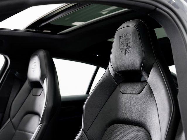 Certified 2025 Porsche Panamera 4 image 10