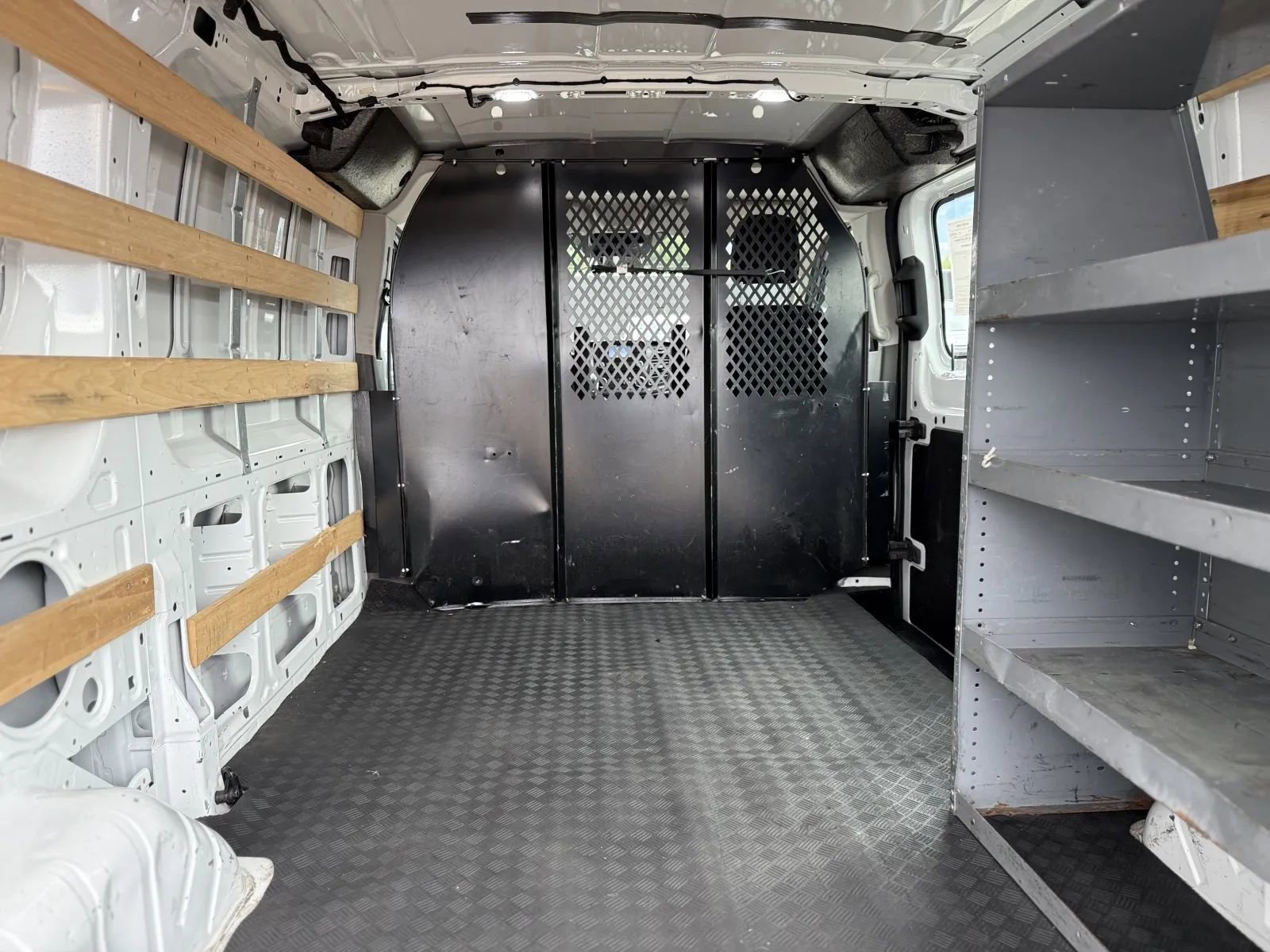 Used 2020 Ford Transit 250 Low Roof w/ Exterior Upgrade Package image 20