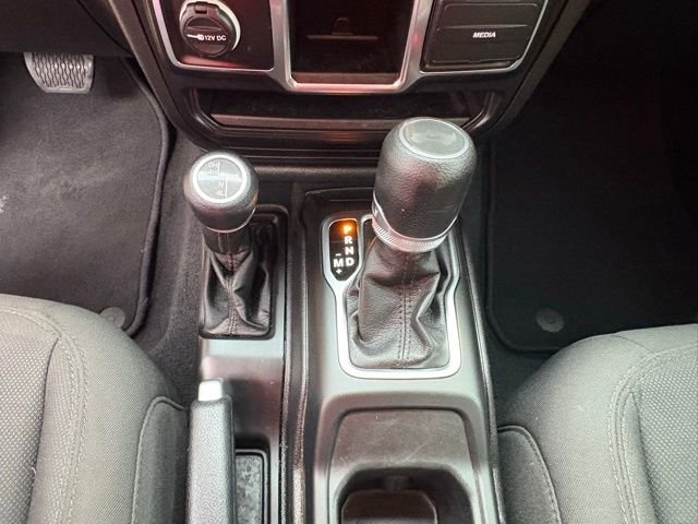 Used 2021 Jeep Wrangler Sport image 20