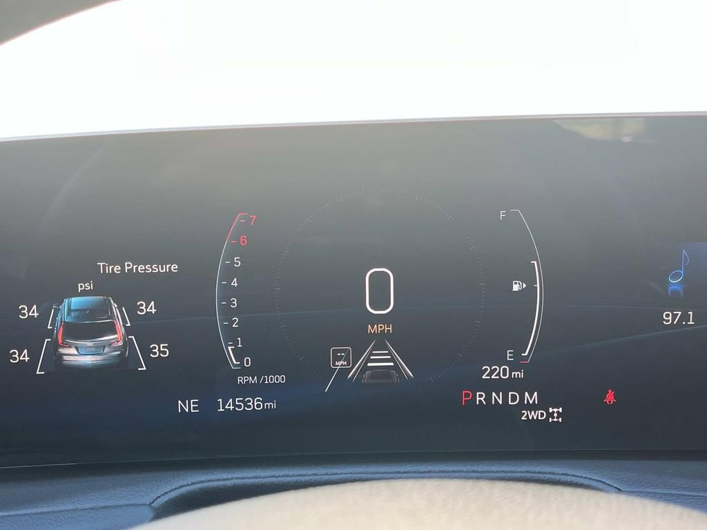 Certified 2025 Cadillac XT4 Premium Luxury w/ Technology Package image 38