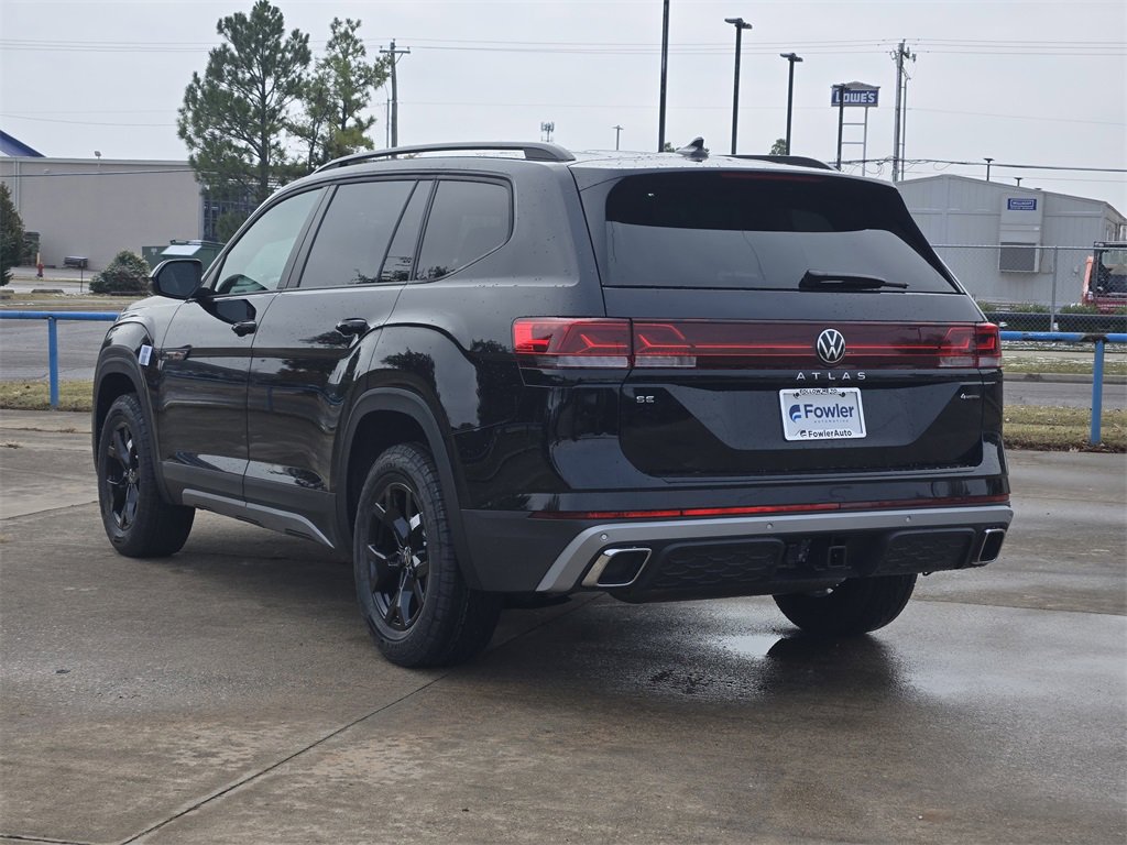 New 2026 Volkswagen Atlas Peak Edition image 3