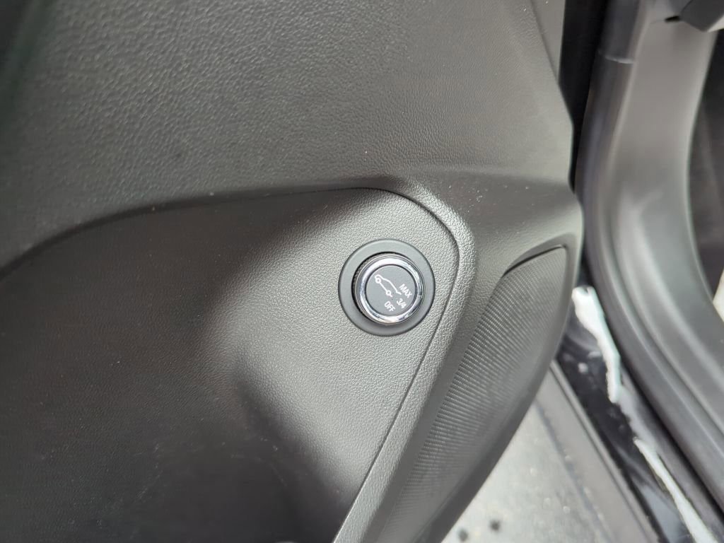 Certified 2023 Chevrolet TrailBlazer RS w/ Sun and Liftgate Package image 22