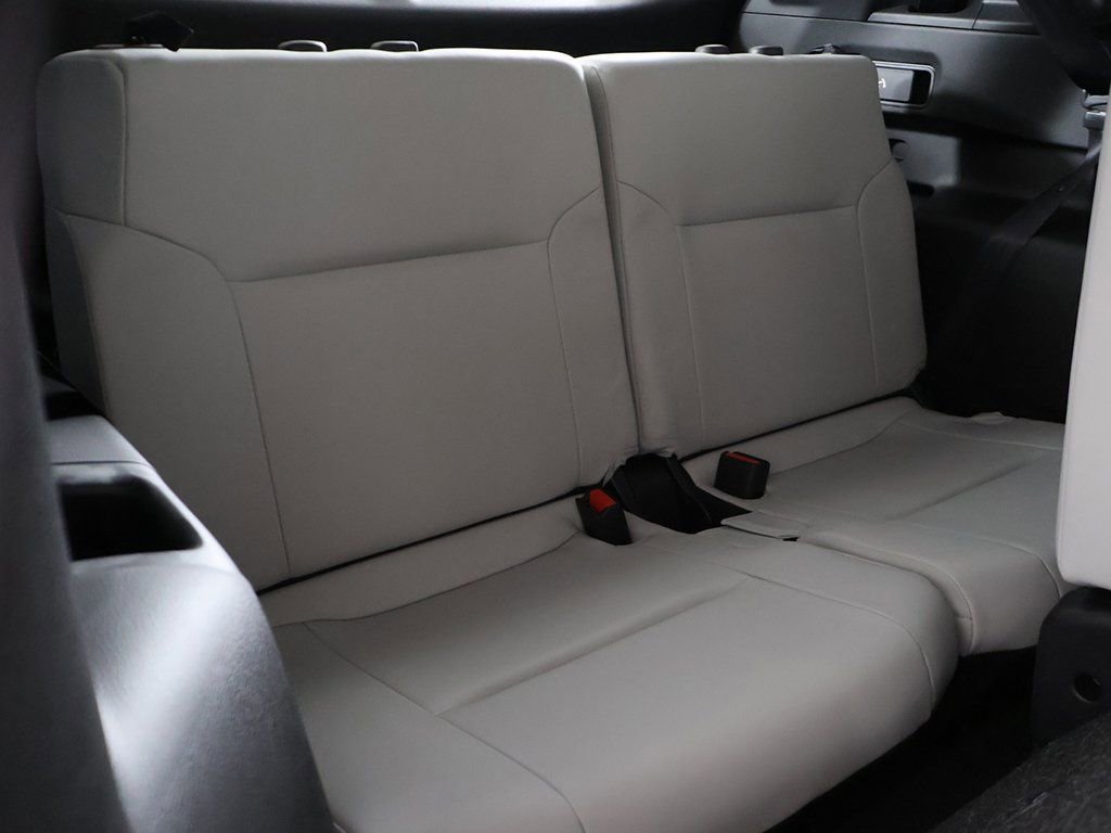 New 2025 Mitsubishi Outlander SE AWD/4WD image 35