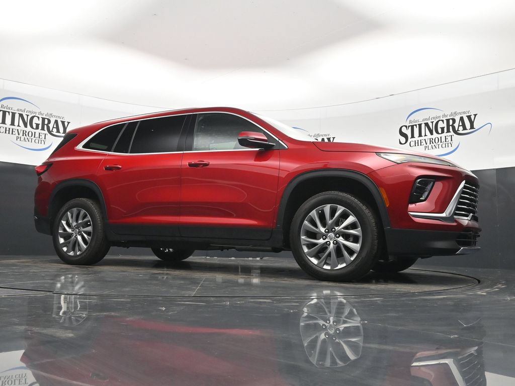 Used 2025 Buick Enclave Preferred w/ Power Package FWD image 26