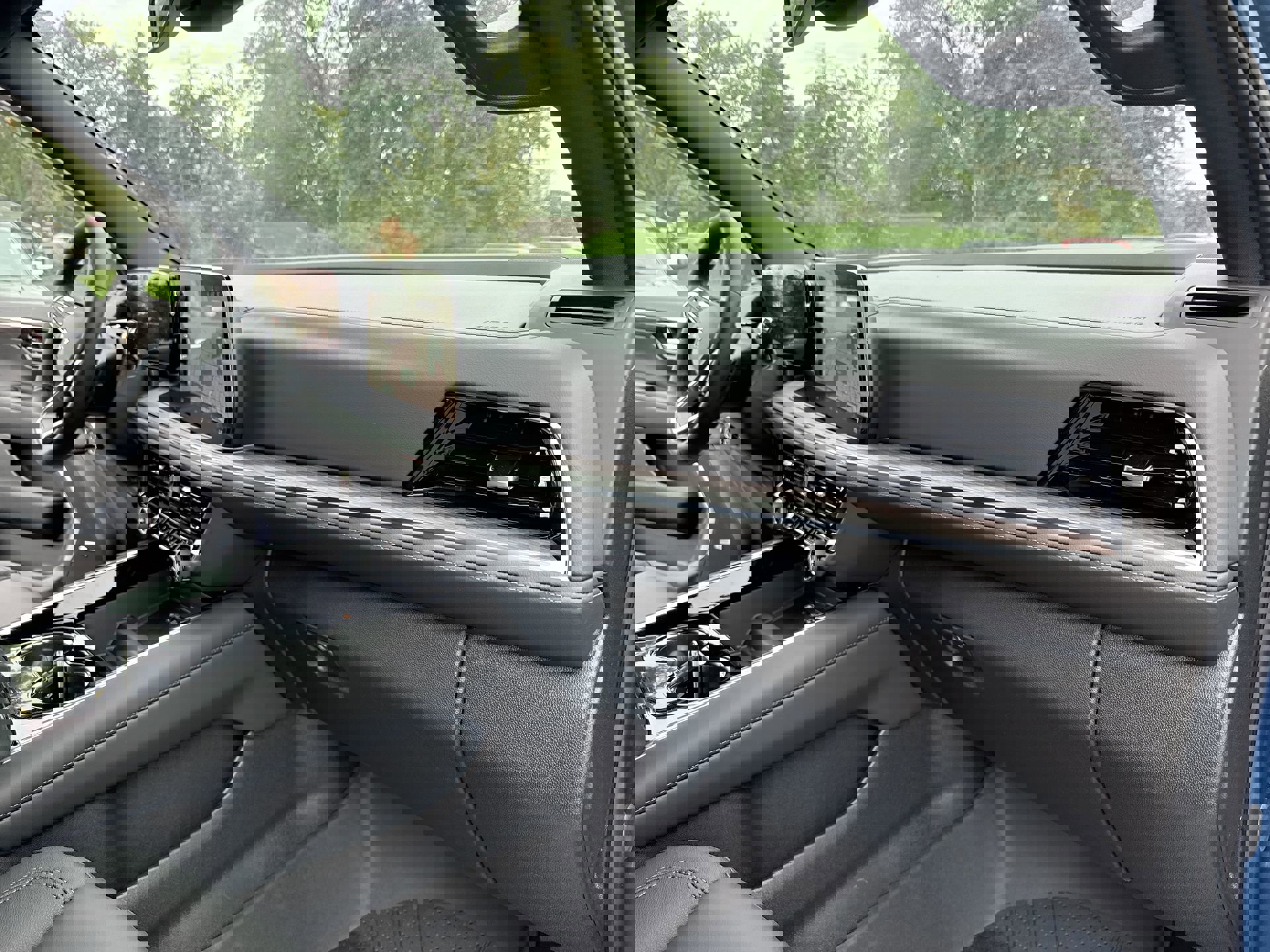 New 2026 Chevrolet Suburban LT w/ Comfort Package image 63