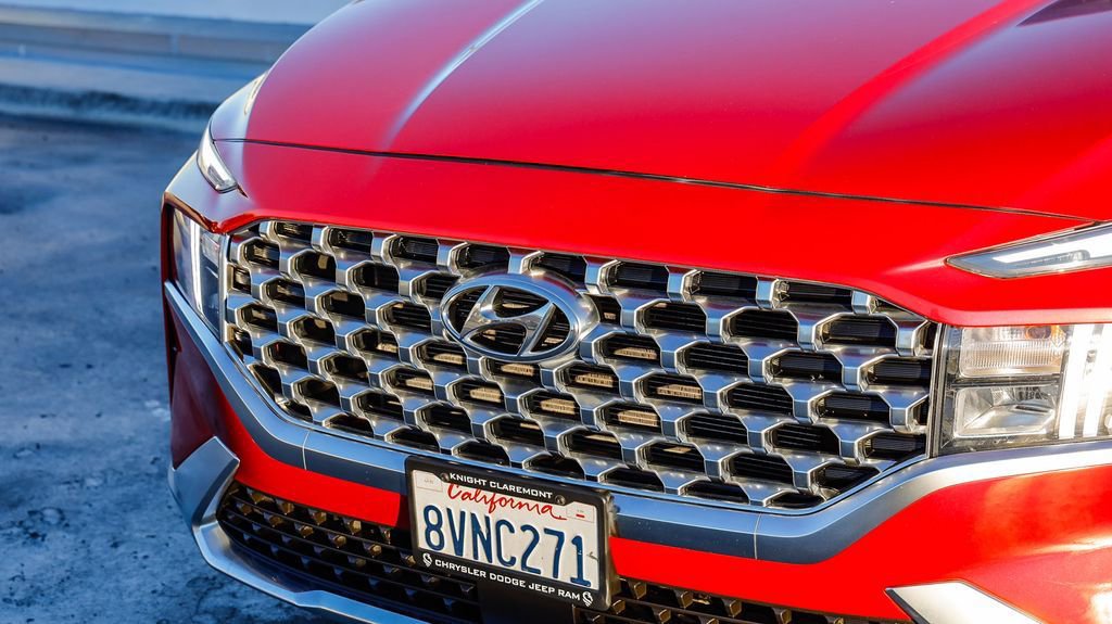 Used 2021 Hyundai Santa Fe SEL w/ Convenience Package image 6