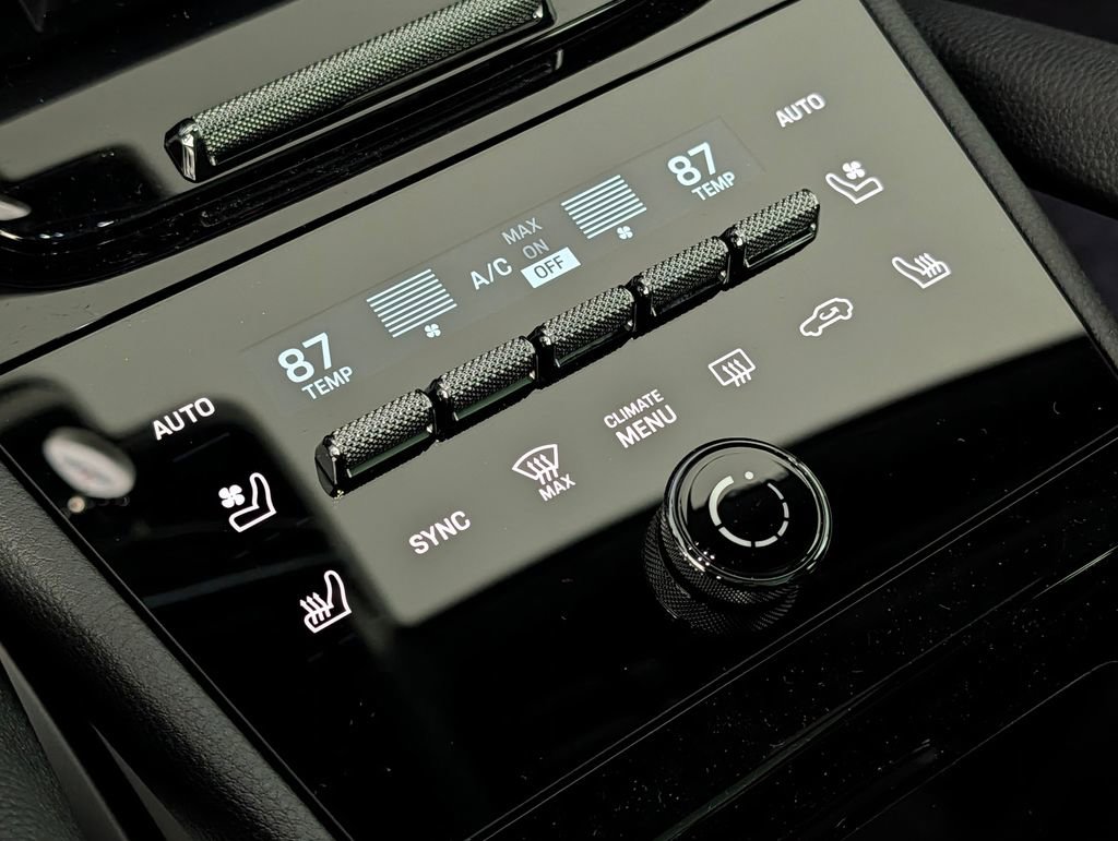 New 2026 Porsche Cayenne image 34