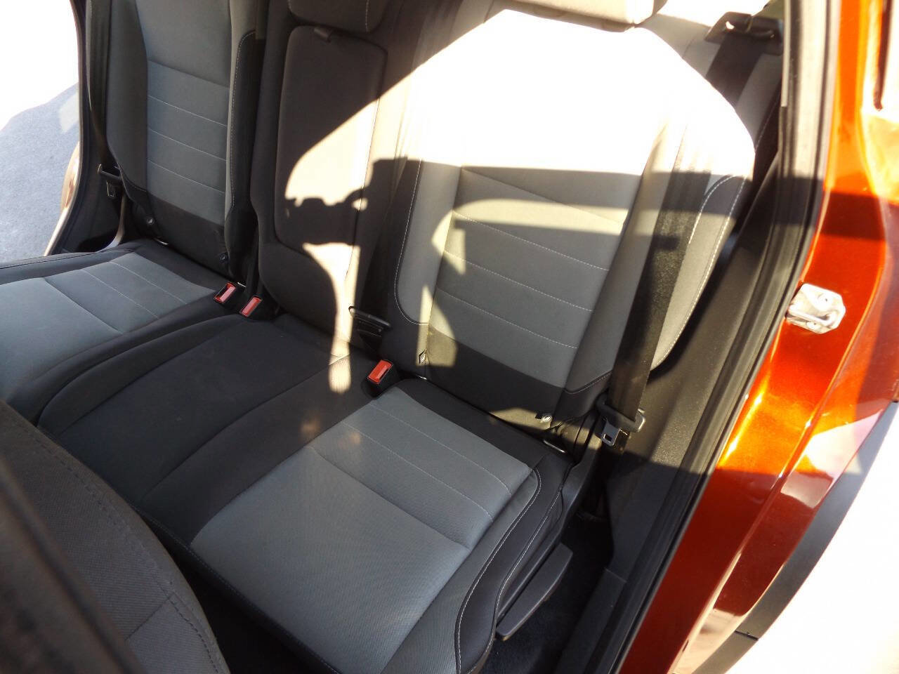 Used 2016 Ford Escape SE image 15