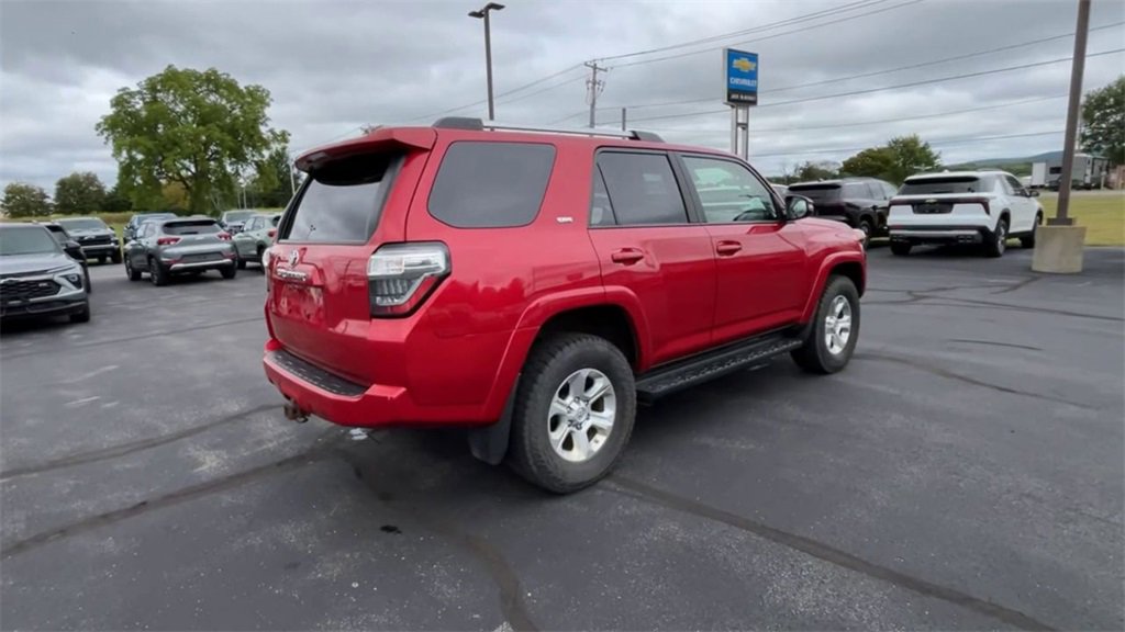 Used 2020 Toyota 4Runner SR5 Premium image 8