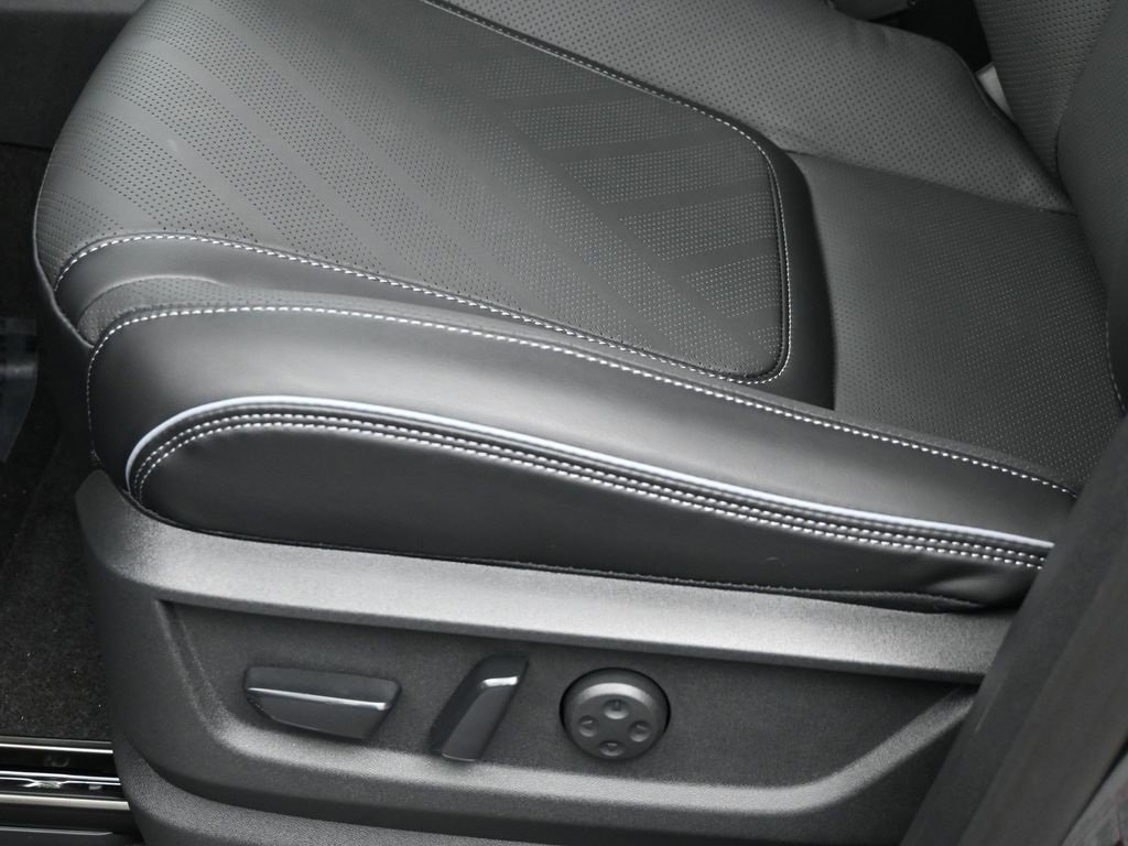 New 2026 INFINITI QX80 Luxe image 18