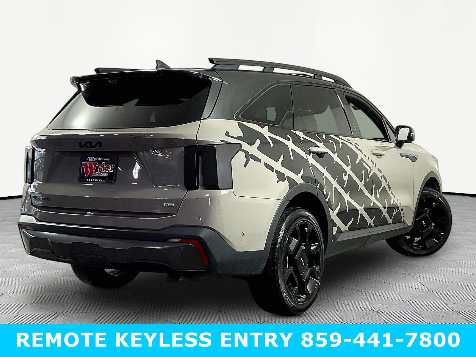 Used 2024 Kia Sorento SX Prestige w/ Olive Brown Leather Package AWD/4WD image 6
