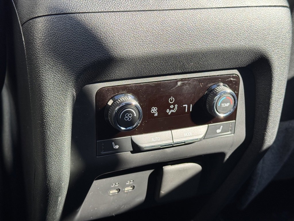 Used 2024 Chevrolet Traverse RS w/ LPO, Floor Liner Package image 24