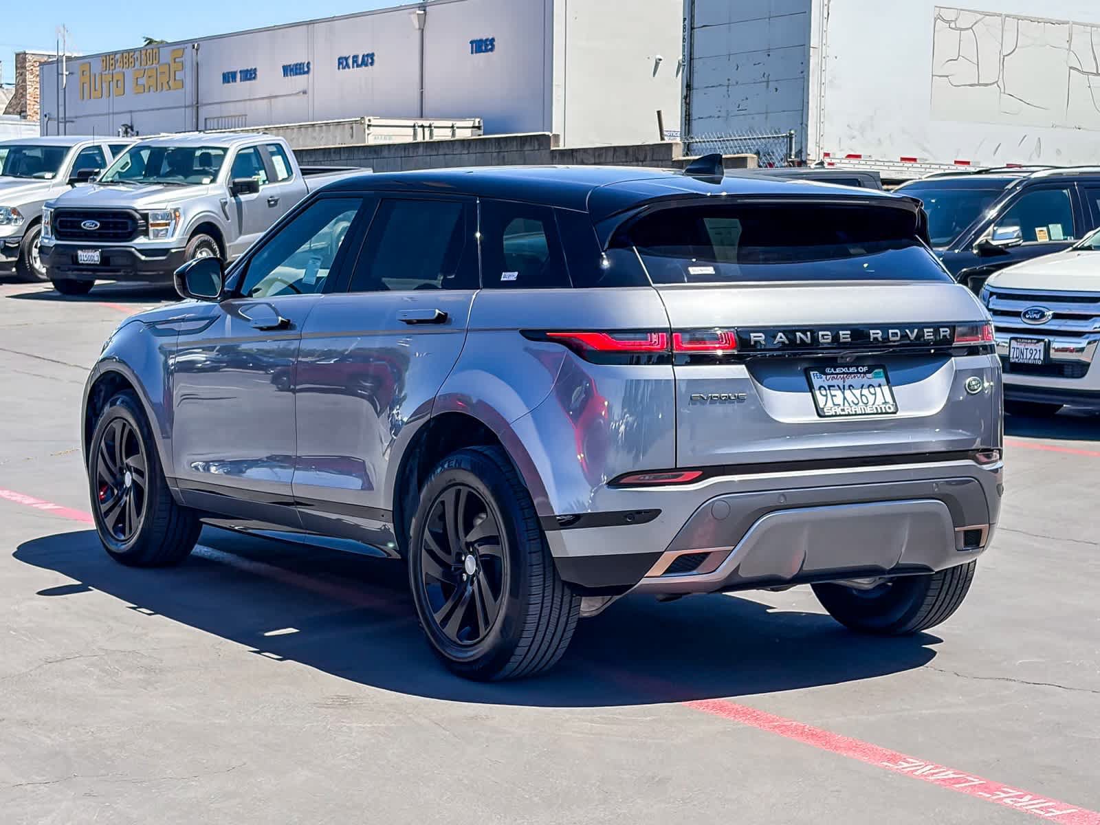 Used 2023 Land Rover Range Rover Evoque R-Dynamic S AWD/4WD image 2