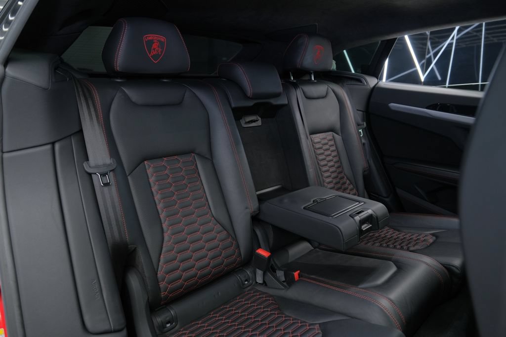 Used 2021 Lamborghini Urus AWD/4WD image 30