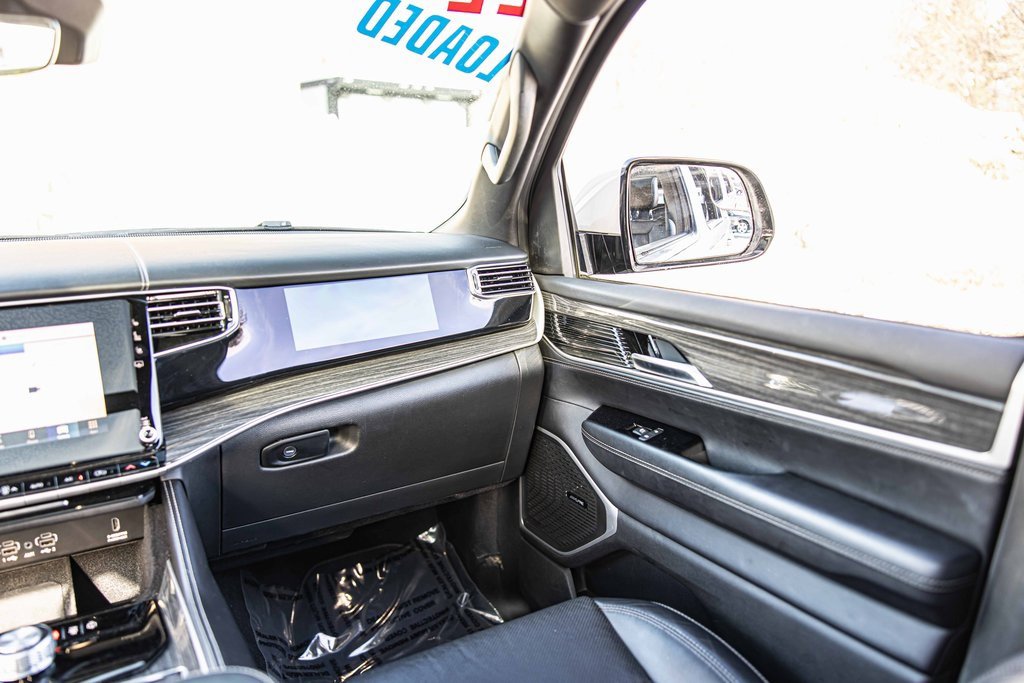 Used 2022 Jeep Wagoneer Series II w/ Premium Group I image 39