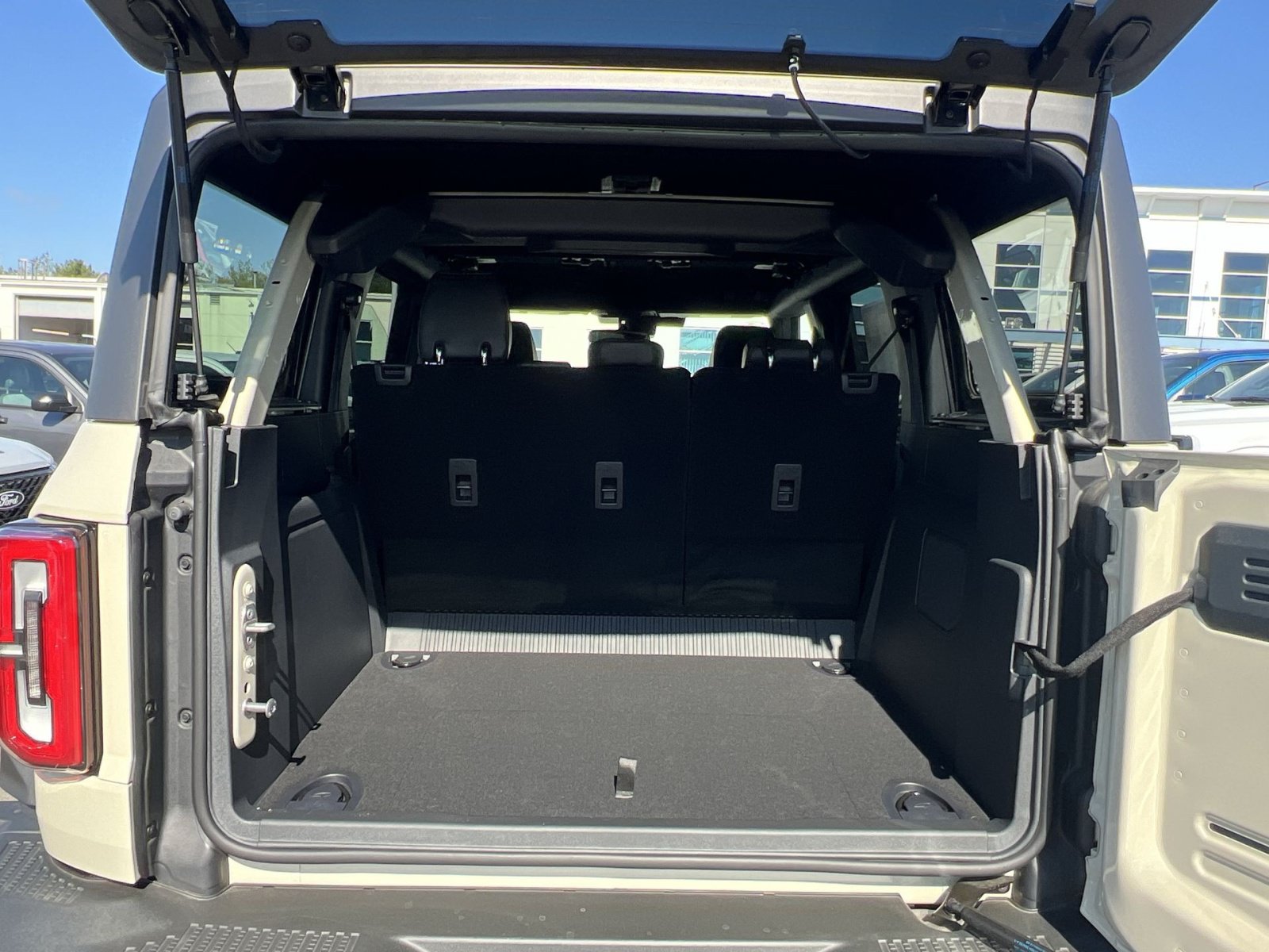 New 2025 Ford Bronco Badlands AWD/4WD image 34