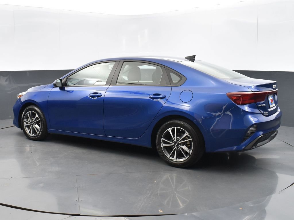 Used 2023 Kia Forte LXS w/ LXS Technology Package image 2