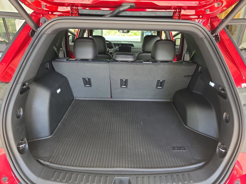 New 2026 GMC Terrain Elevation w/ Elevation Premium Package AWD/4WD image 12
