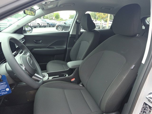 New 2027 Hyundai Kona SE FWD image 5