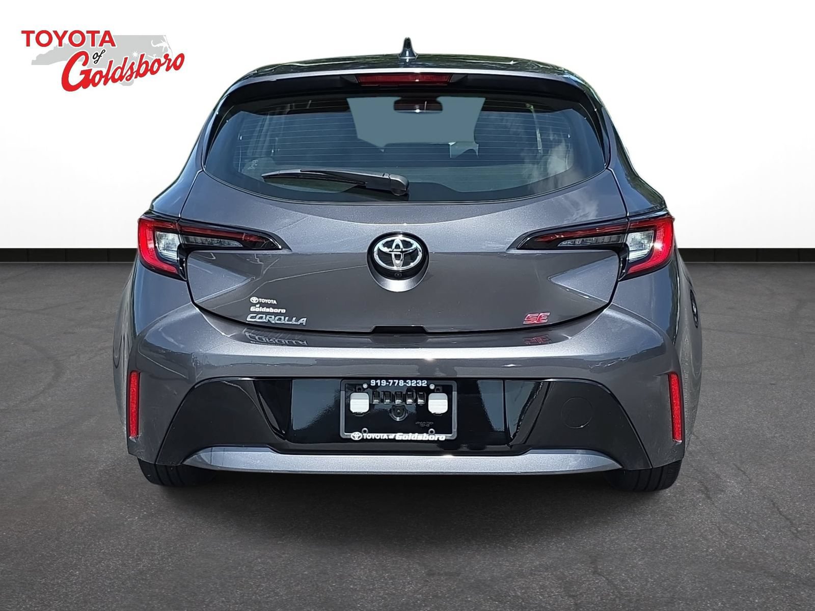 Used 2026 Toyota Corolla SE FWD image 6